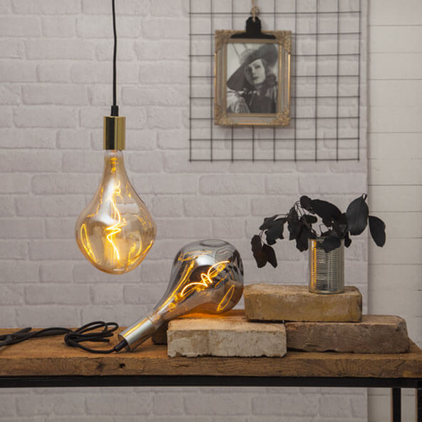 Ampoule LED globe industrielle vintage